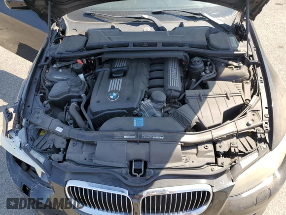 2011 BMW 3 Series 328i z VIN WBADW7C57BE443605, wystawiony jako Copart lot #52906565 z przebiegiem 48 968 mil mil oraz Szkoda całkowita • Salvage title. Historia ofert i sprzedaży dostępna na DreamBid. Obrazek 11.