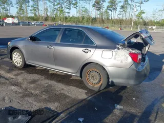 2014 Toyota Camry L with VIN 4T1BF1FK9EU467810, listed as a IAAI auction lot 41832292 with 178,115 mi miles. Bid and sale history available at carsss.com. Image 3.
