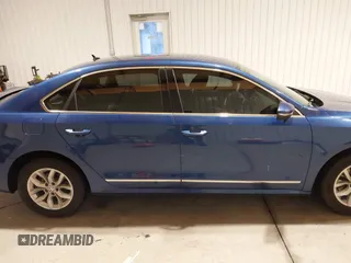 2017 Volkswagen Passat S z VIN 1VWAT7A38HC013602, wystawiony jako IAAI lot #41218616 z przebiegiem 77 497 mil mil oraz . Historia ofert i sprzedaży dostępna na DreamBid. Obrazek 13.