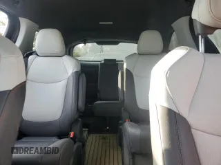 2024 Toyota Sienna XSE with VIN 5TDXSKFC4RS112915, listed as a Copart auction lot 82203294 with 0 mi miles and Salvage Title. Bid and sale history available at carsss.com. Image 10.