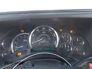 2006 Cadillac Escalade z VIN 1GYEK63N26R131245, wystawiony jako IAAI lot #41355286 z przebiegiem 247 558 mil mil oraz . Historia ofert i sprzedaży dostępna na DreamBid. Obrazek 7.