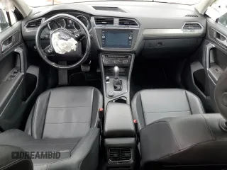 2018 Volkswagen Tiguan SEL z VIN 3VV2B7AX7JM004960, wystawiony jako Copart lot #55803665 z przebiegiem 102 492 mil mil oraz Szkoda całkowita • Salvage title. Historia ofert i sprzedaży dostępna na DreamBid. Obrazek 8.