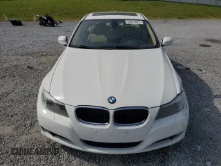 2011 BMW 3 Series 328i xDrive z VIN WBAPK7C53BF087219, wystawiony jako Copart lot #54979425 z przebiegiem 74 030 mil mil oraz Szkoda całkowita • Salvage title. Historia ofert i sprzedaży dostępna na DreamBid. Obrazek 5.