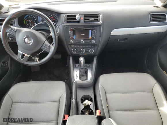 2013 Volkswagen Jetta Sedan Hybrid SE with VIN 3VW637AJ3DM299484, listed as a Copart auction lot 43634725 with 64,805 mi miles and Salvage Title. Bid and sale history available at carsss.com. Image 8.