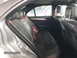 2014 Mercedes-Benz C 250 Sport z VIN WDDGF4HB8EG217004, wystawiony jako Copart lot #58807465 z przebiegiem 81 687 mil mil oraz Szkoda całkowita • Salvage title. Historia ofert i sprzedaży dostępna na DreamBid. Obrazek 10.