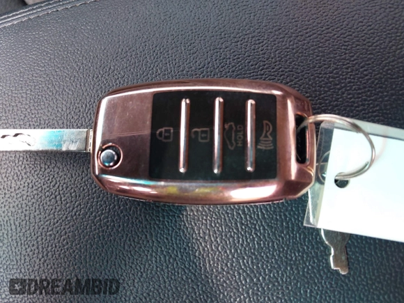 2018 Kia Optima S с VIN 5XXGT4L33JG198575, выставлен на аукционе IAAI как лот 42165133 с пробегом 44 808 миль миль и . История ставок и продаж доступна на DreamBid. Изображение 11.