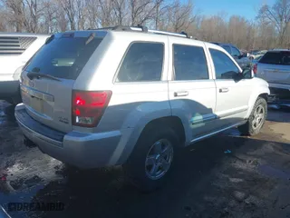 2006 Jeep Grand Cherokee Overland with VIN 1J8HR682X6C260987, listed as a IAAI auction lot 41669713 with 179,512 mi miles. Bid and sale history available at carsss.com. Image 4.