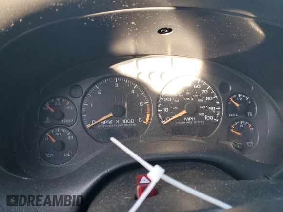 2002 Chevrolet S-10 LS with VIN 1GCCT19W228189014, listed as a Copart auction lot 89177205 with 0 mi miles and Salvage Title. Bid and sale history available at carsss.com. Image 9.