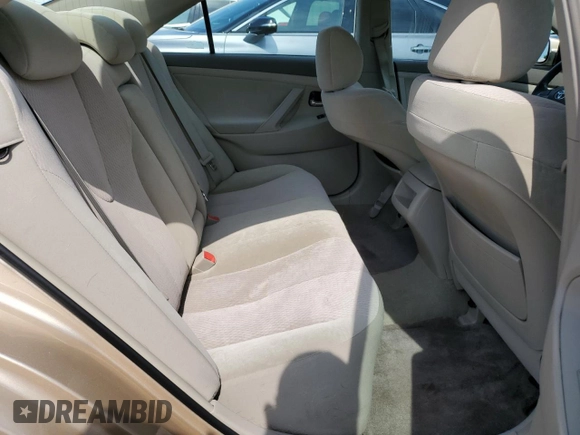 2010 Toyota Camry z VIN 4T1BF3EK7AU541572, wystawiony jako Copart lot #60035335 z przebiegiem 171 041 mil mil oraz Szkoda całkowita • Salvage title. Historia ofert i sprzedaży dostępna na DreamBid. Obrazek 10.
