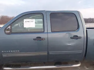 2012 Chevrolet Silverado 1500 LT with VIN 1GCPKSE77CF148478, listed as a IAAI auction lot 41907747 with 258,801 mi miles. Bid and sale history available at carsss.com. Image 14.