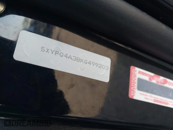 2019 Kia Sorento LX with VIN 5XYPG4A38KG499203, listed as a IAAI auction lot 41367538 with 1 mi miles. Bid and sale history available at carsss.com. Image 9.