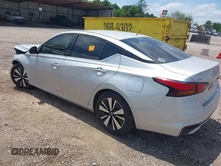 2019 Nissan Altima 2.5 SL with VIN 1N4BL4EV8KC213510, listed as a IAAI auction lot 39266155 with 1 mi miles. Bid and sale history available at carsss.com. Image 3.