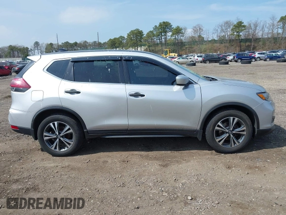 2019 Nissan Rogue SL with VIN 5N1AT2MV5KC829785, listed as a IAAI auction lot 42033567 with 77,907 mi miles and . Bid and sale history available at carsss.com. Image 13.
