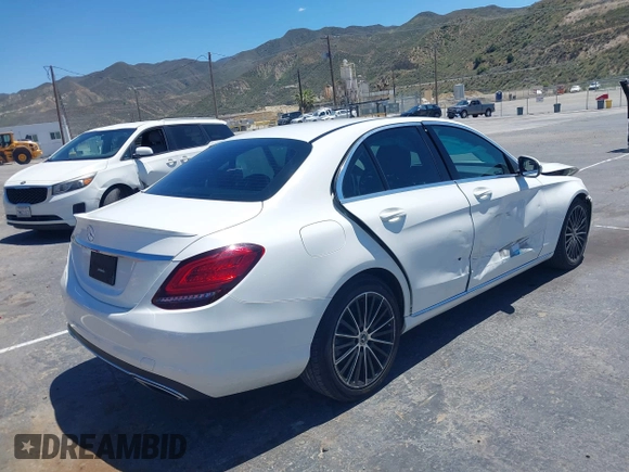 2019 Mercedes-Benz C 300 с VIN 55SWF8DB4KU294346, выставлен на аукционе IAAI как лот 42215950 с пробегом 81 881 миль миль и . История ставок и продаж доступна на DreamBid. Изображение 4.