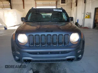 2018 Jeep Renegade Sport with VIN ZACCJBAB4JPH57193, listed as a Copart auction lot 57388075 with 189,413 mi miles and Salvage title. Bid and sale history available at DreamBid. Image 5.