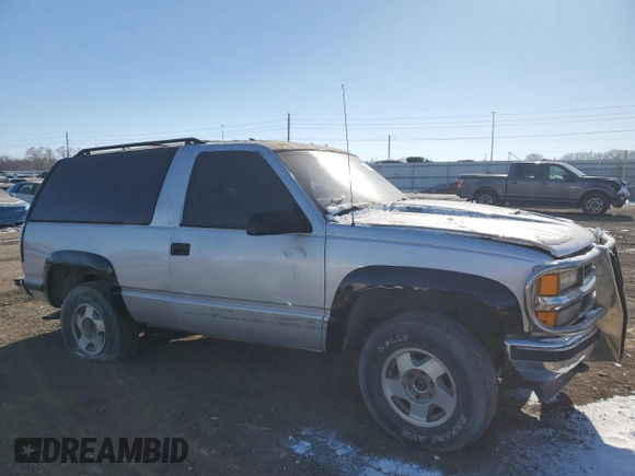 1993 GMC Yukon with VIN 1GKEK18K3PJ741909, listed as a Copart auction lot 46118535 with 241,936 mi miles and Clean Title. Bid and sale history available at carsss.com. Image 4.