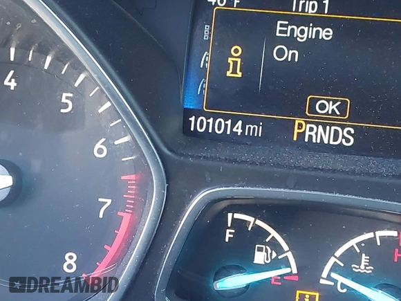 2017 Ford Escape SE with VIN 1FMCU9GD2HUE42101, listed as a IAAI auction lot 41898294 with 101,014 mi miles. Bid and sale history available at carsss.com. Image 7.