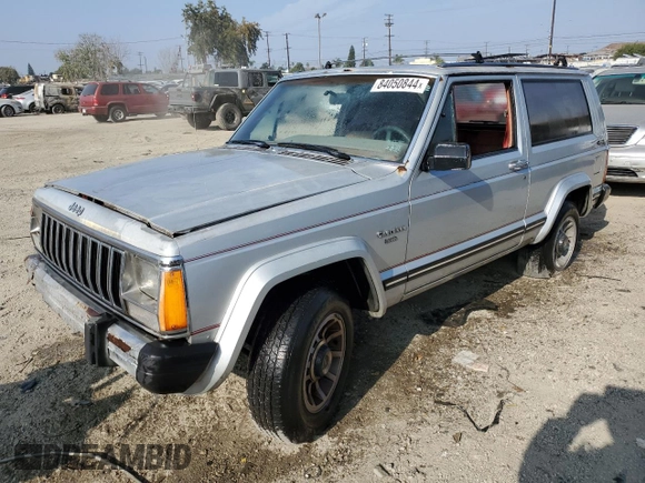 1985 Jeep Cherokee с VIN 1JCWB7742FT144063, выставлен на аукционе Copart как лот 84050844 с пробегом 80 072 миль миль и Чистый • Clean title. История ставок и продаж доступна на DreamBid. Изображение 1.