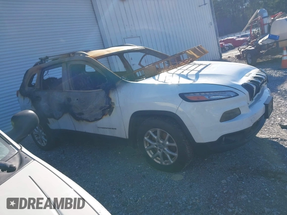 2014 Jeep Cherokee Altitude with VIN 1C4PJMCB5EW120946, listed as a IAAI auction lot 41348100 with Not Provided miles and . Bid and sale history available at DreamBid. Image 12.