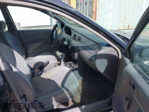 1998 Ford Escort LX z VIN 1FAFP10P5WW237944, wystawiony jako IAAI lot #42239266 z przebiegiem 238 540 mil mil oraz . Historia ofert i sprzedaży dostępna na DreamBid. Obrazek 5.