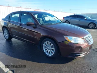 2013 Chrysler 200 Touring with VIN 1C3CCBBB6DN678361, listed as a IAAI auction lot 41685381 with 122,016 mi miles and . Bid and sale history available at carsss.com. Image 1.