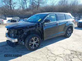 2019 Toyota Highlander LE with VIN 5TDBZRFH0KS964145, listed as a IAAI auction lot 41390943 with 127,163 mi miles and . Bid and sale history available at DreamBid. Image 2.