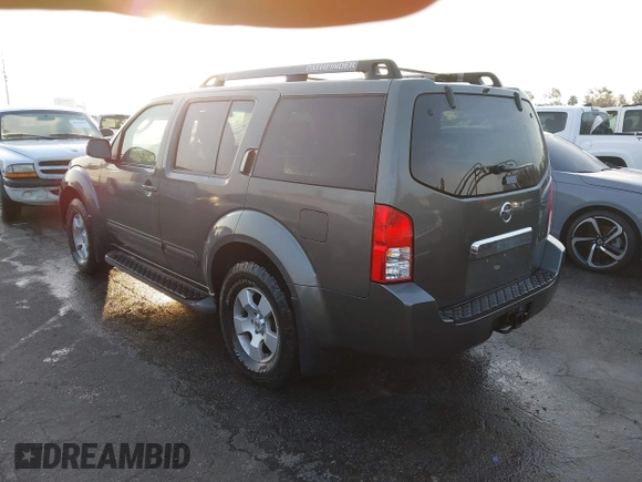 2005 Nissan Pathfinder SE with VIN 5N1AR18U35C745284, listed as a IAAI auction lot 41473294 with 84,403 mi miles. Bid and sale history available at carsss.com. Image 3.