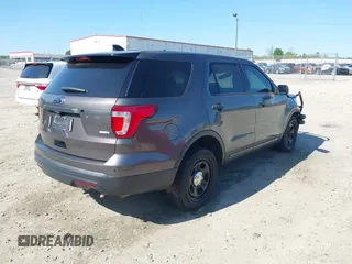 2017 Ford Police Interceptor Utility z VIN 1FM5K8ARXHGC56544, wystawiony jako IAAI lot #41975462 z przebiegiem 183 151 mil mil oraz . Historia ofert i sprzedaży dostępna na DreamBid. Obrazek 4.