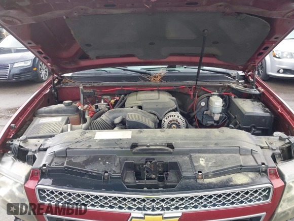 2008 Chevrolet Suburban 2LT with VIN 3GNFK163X8G307587, listed as a IAAI auction lot 41922247 with 187,880 mi miles and . Bid and sale history available at DreamBid. Image 10.