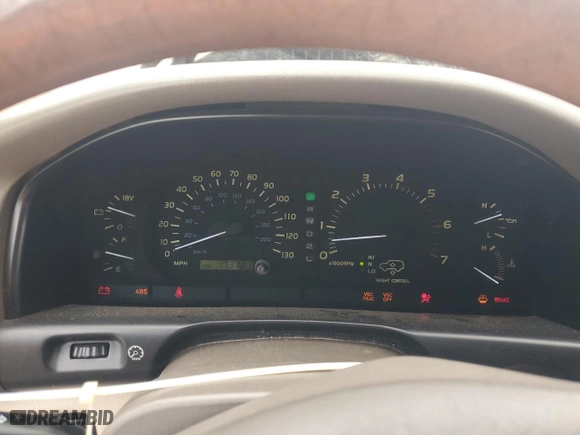 2000 Lexus LX 470 with VIN JT6HT00W5Y0103237, listed as a Copart auction lot 44771405 with 173,701 mi miles and Clean Title. Bid and sale history available at carsss.com. Image 9.
