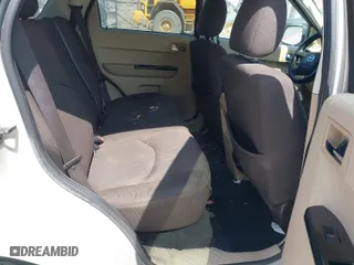 2008 Mazda Tribute Touring with VIN 4F2CZ02Z78KM05402, listed as a IAAI auction lot 42076021 with 237,405 mi miles. Bid and sale history available at carsss.com. Image 8.