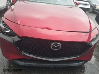 2019 Mazda Mazda3 Hatchback w/Preferred Pkg with VIN JM1BPAMM2K1135386, listed as a IAAI auction lot 40367062 with 9,999 mi miles. Bid and sale history available at carsss.com. Image 12.