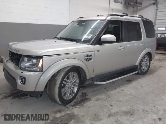 2016 Land Rover LR4 HSE Lux с VIN SALAK2V61GA807860, выставлен на аукционе IAAI как лот 42052264 с пробегом 175 301 миль миль и . История ставок и продаж доступна на DreamBid. Изображение 18.