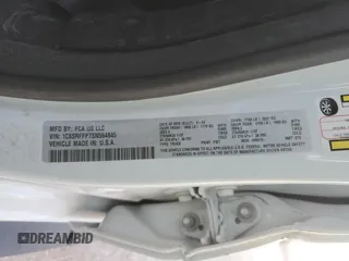 2025 Ram 1500 Big Horn z VIN 1C6SRFFP7SN564845, wystawiony jako Copart lot #47584565 z przebiegiem 2 726 mil mil oraz Szkoda całkowita • Salvage title. Historia ofert i sprzedaży dostępna na DreamBid. Obrazek 14.