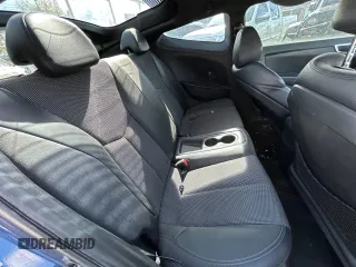 2016 Hyundai Veloster with VIN KMHTC6ADXGU263653, listed as a Copart auction lot 52216935 with 103,791 mi miles and Clean Title. Bid and sale history available at carsss.com. Image 6.