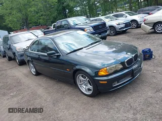 2001 BMW 3 Series 330Ci z VIN WBABN53471JU31322, wystawiony jako IAAI lot #42742498 z przebiegiem 257 134 mil mil oraz . Historia ofert i sprzedaży dostępna na DreamBid. Obrazek 1.