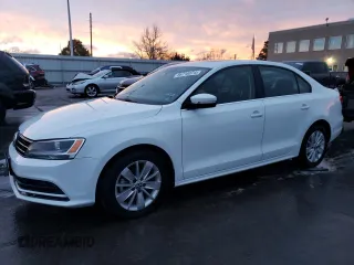 2015 Volkswagen Jetta SE с VIN 3VWD07AJ7FM256186, выставлен на аукционе Copart как лот 86718074 с пробегом 83 778 миль миль и Списание • Salvage title. История ставок и продаж доступна на DreamBid. Изображение 1.