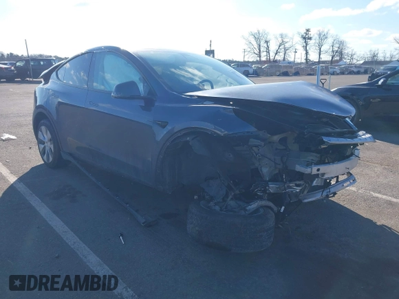 2020 Tesla Model Y Long Range with VIN 5YJYGDEE4LF030103, listed as a IAAI auction lot 41328929 with 64,896 mi miles and . Bid and sale history available at DreamBid. Image 1.
