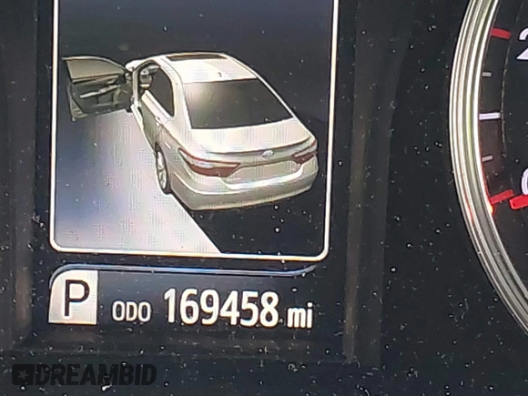 2015 Toyota Camry XLE with VIN 4T1BF1FK9FU921085, listed as a IAAI auction lot 41376788 with 169,884 mi miles and . Bid and sale history available at DreamBid. Image 15.
