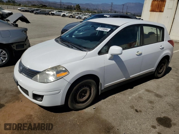2007 Nissan Versa 1.8 S with VIN 3N1BC13E57L439319, listed as a Copart auction lot 72720894 with 103,738 mi miles and Salvage Title. Bid and sale history available at carsss.com. Image 1.