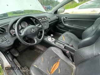 2004 Acura RSX z VIN JH4DC54874S003217, wystawiony jako Copart lot #59939115 z przebiegiem 133 903 mil mil oraz Czysty tytuł • Clean title. Historia ofert i sprzedaży dostępna na DreamBid. Obrazek 9.