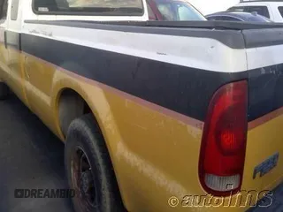 2000 Ford F-250 XL z VIN 1FTNX20FXYED42703, wystawiony jako IAAI lot #42433885 z przebiegiem 261 928 mil mil oraz . Historia ofert i sprzedaży dostępna na DreamBid. Obrazek 1.