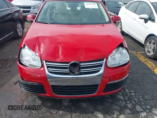 2010 Volkswagen Jetta Limited Edition с VIN 3VWRX7AJ6AM158664, выставлен на аукционе IAAI как лот 42205340 с пробегом 120 002 миль миль и . История ставок и продаж доступна на DreamBid. Изображение 6.