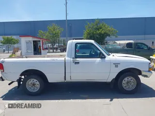 2000 Ford Ranger XL с VIN 1FTYR10V6YPB18941, выставлен на аукционе IAAI как лот 42273003 с пробегом 66 700 миль миль и . История ставок и продаж доступна на DreamBid. Изображение 14.