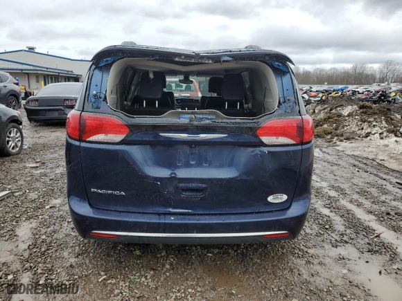 2017 Chrysler Pacifica Touring-L with VIN 2C4RC1BG3HR788191, listed as a Copart auction lot 48033905 with 96,084 mi miles and Salvage Title. Bid and sale history available at carsss.com. Image 6.