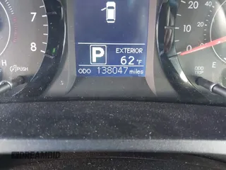 2017 Toyota Sienna LE Auto Access Seat with VIN 5TDKZ3DC5HS786195, listed as a IAAI auction lot 41829226 with 138,047 mi miles. Bid and sale history available at carsss.com. Image 15.