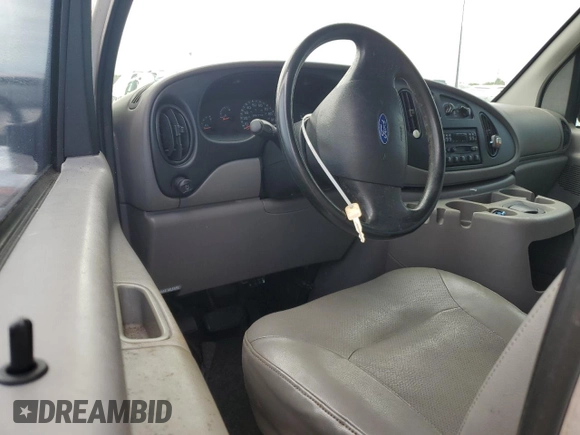 2000 Ford Econoline Passenger XL with VIN 1FBSS31L1YHB80264, listed as a Copart auction lot 74762814 with 61,702 mi miles and Salvage Title. Bid and sale history available at DreamBid. Image 8.