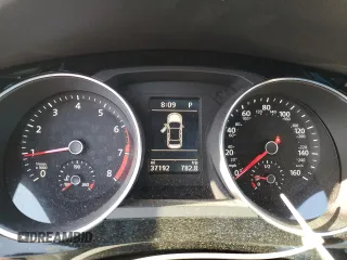 2017 Volkswagen Jetta SEL с VIN 3VWL17AJ5HM312931, выставлен на аукционе Copart как лот 52101195 с пробегом 37 192 миль миль и Списание • Salvage title. История ставок и продаж доступна на DreamBid. Изображение 9.