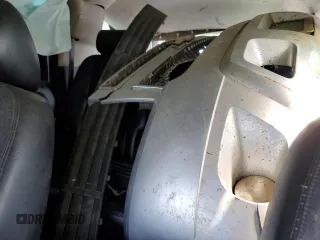 2010 Chevrolet Tahoe LT z VIN 1GNUCBE05AR189634, wystawiony jako Copart lot #56297945 z przebiegiem 292 816 mil mil oraz Szkoda całkowita • Salvage title. Historia ofert i sprzedaży dostępna na DreamBid. Obrazek 10.
