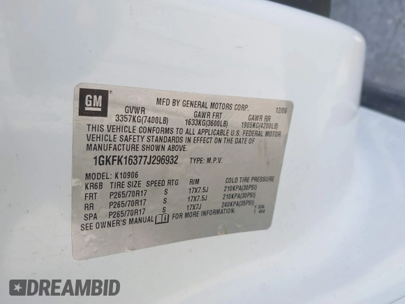 2007 GMC Yukon XL SLT with VIN 1GKFK16377J296932, listed as a IAAI auction lot 41797956 with Not Provided miles. Bid and sale history available at carsss.com. Image 9.